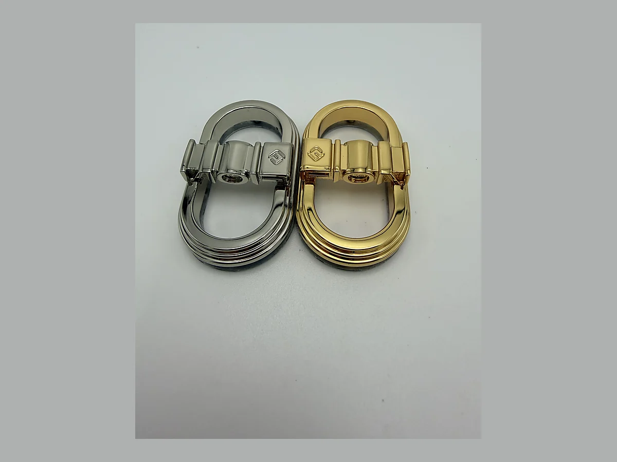 Matching buckle hardware in silver and gold finishes