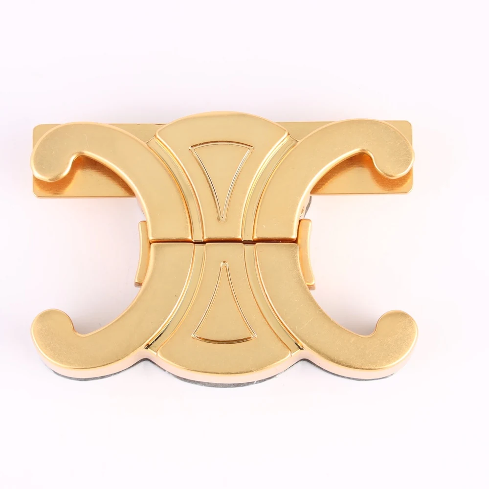 Decorative closure reference for a cosmetic case or box